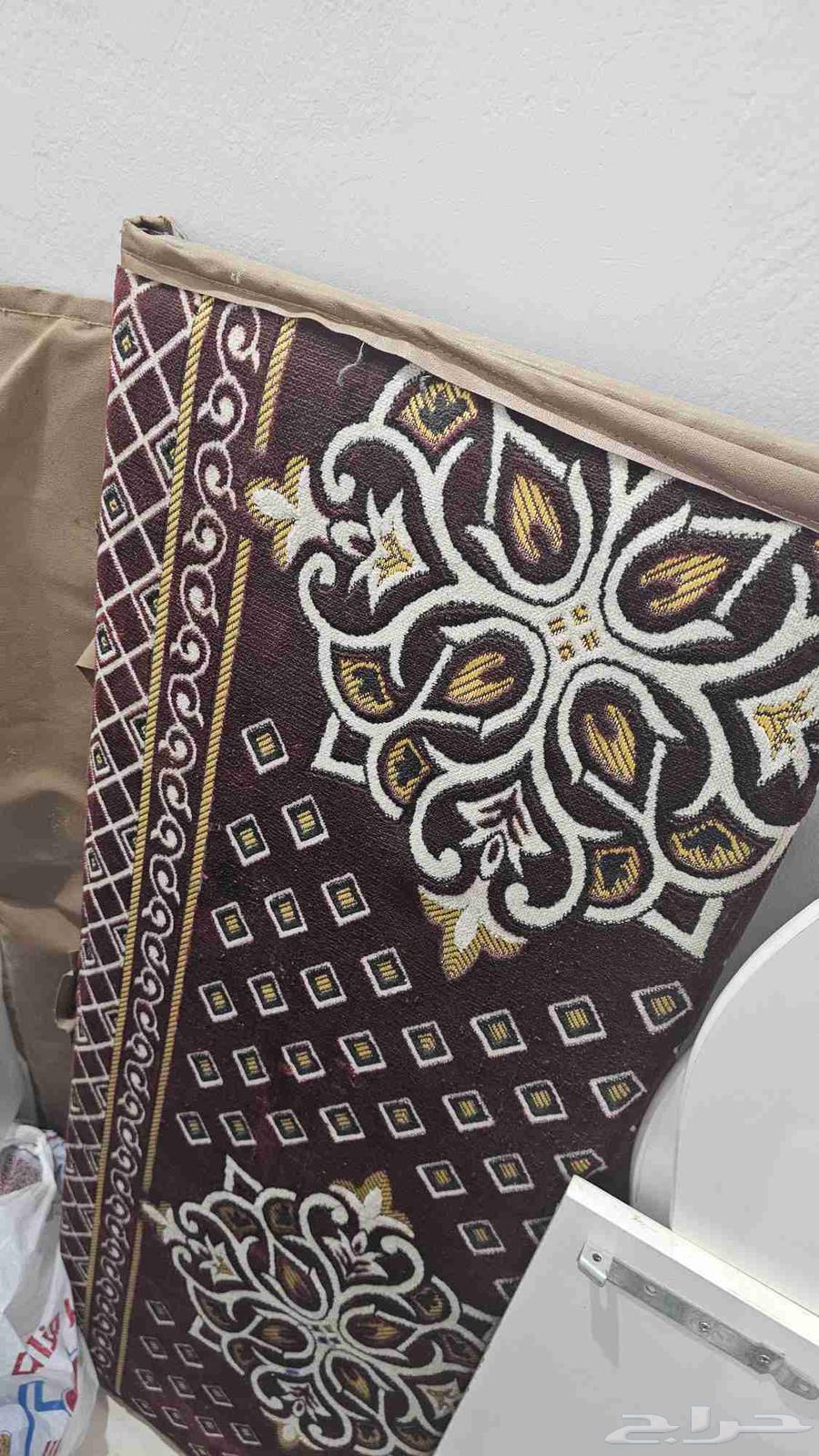 سرير اطفال وجلسة بحر64462308459779111