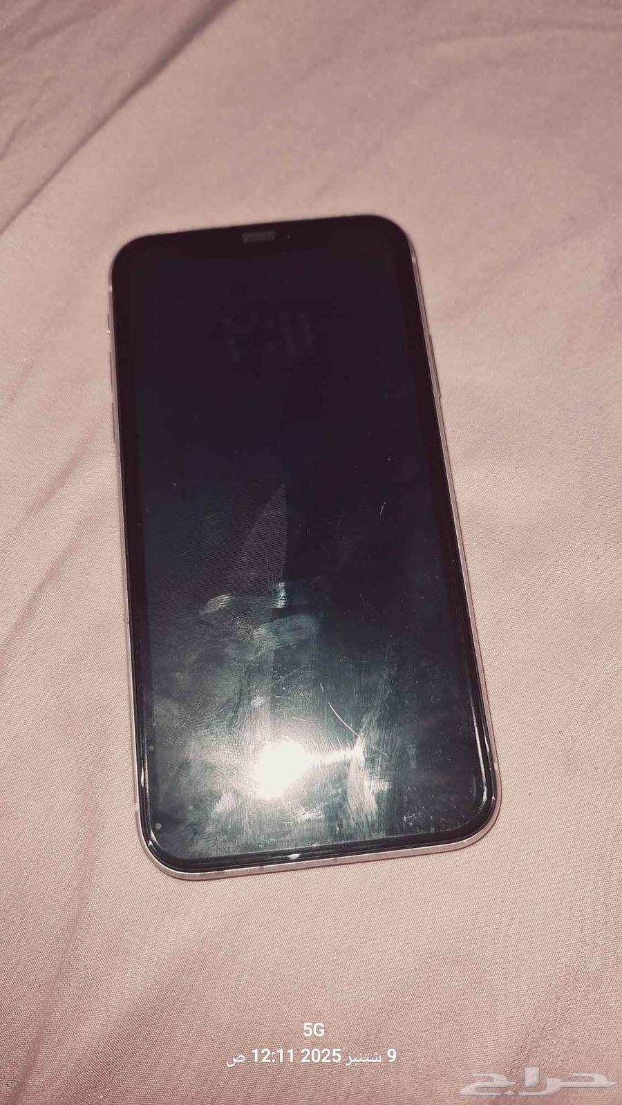 iPhone 11 and Galaxy A2264457226845569111