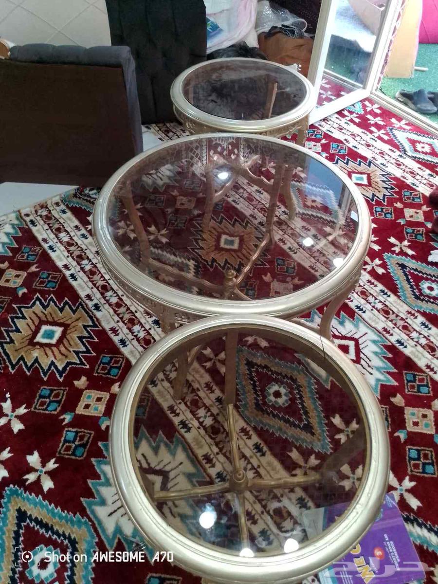 I have cushions with the mat with the tables with the cushions64459898963203111