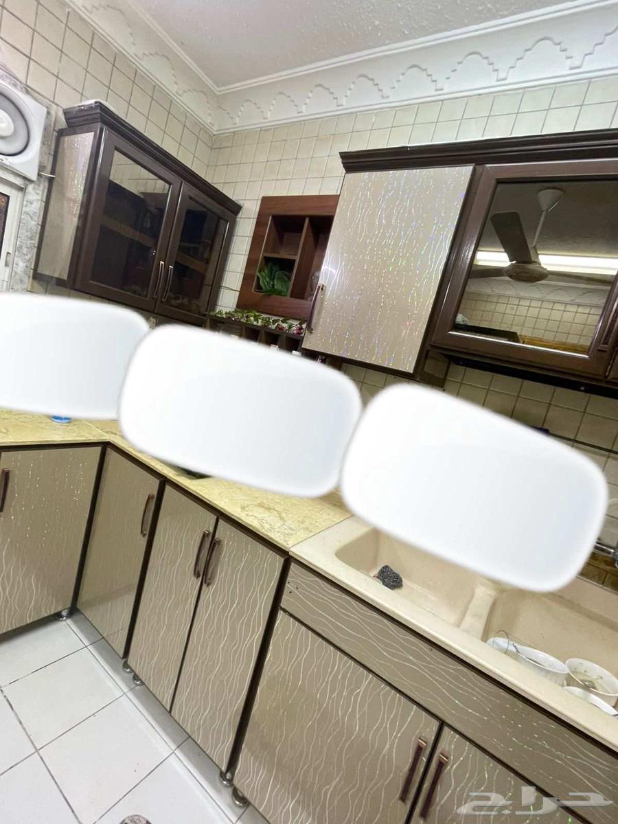 أثاث للبيع كله بحالة ممتازة64459775937921112