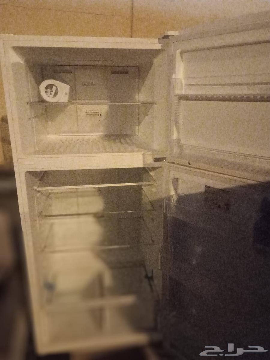 Used refrigerator fully functioning has no defects or issues64461145409539110