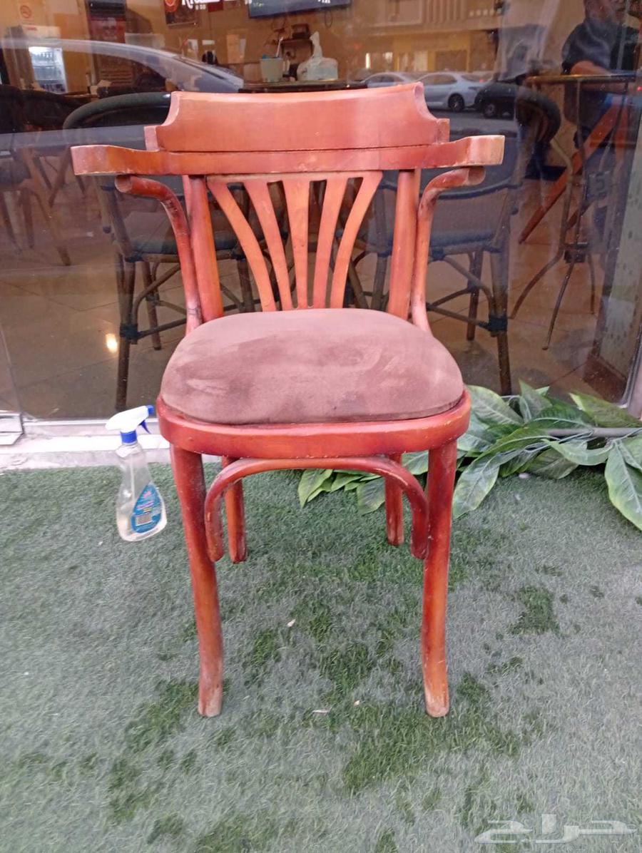 كرسي خشب ممتاز جدا وتجنيد عالي استعمال بسيط يوجد 15 قطعه مفا64457199320835110