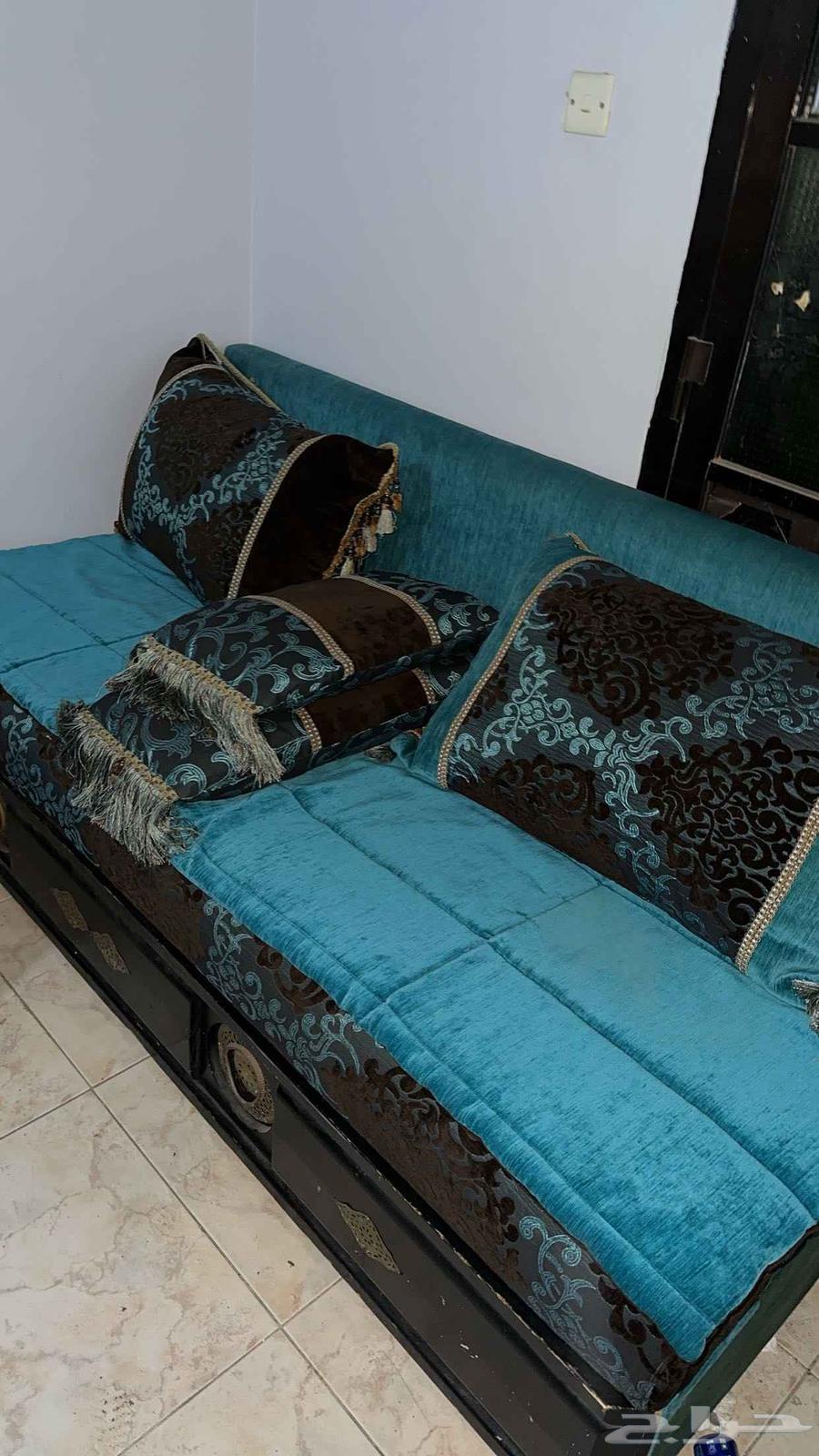 كراسي مستعمل للبيع بي 200 واتس فقط64462513270402111