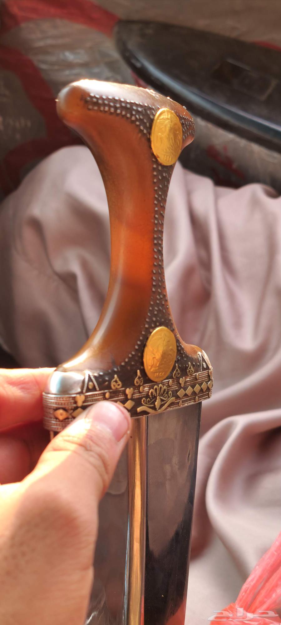 An old, clean Sana'a giraffe dagger64463723804931111