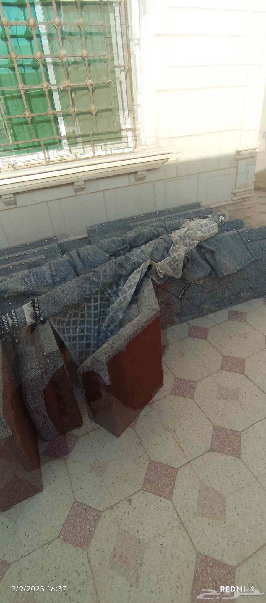 No selling back supports, cushions, and curtains.64461656950273114