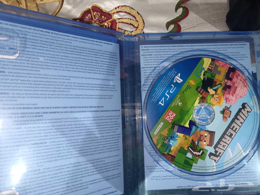 Minecraft tape used only once.64457473619074110