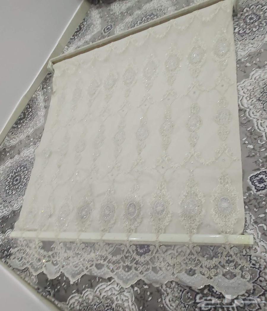 Star for sale for 200 riyals, its color is milky white and gray from the back, all of it64457336840578110