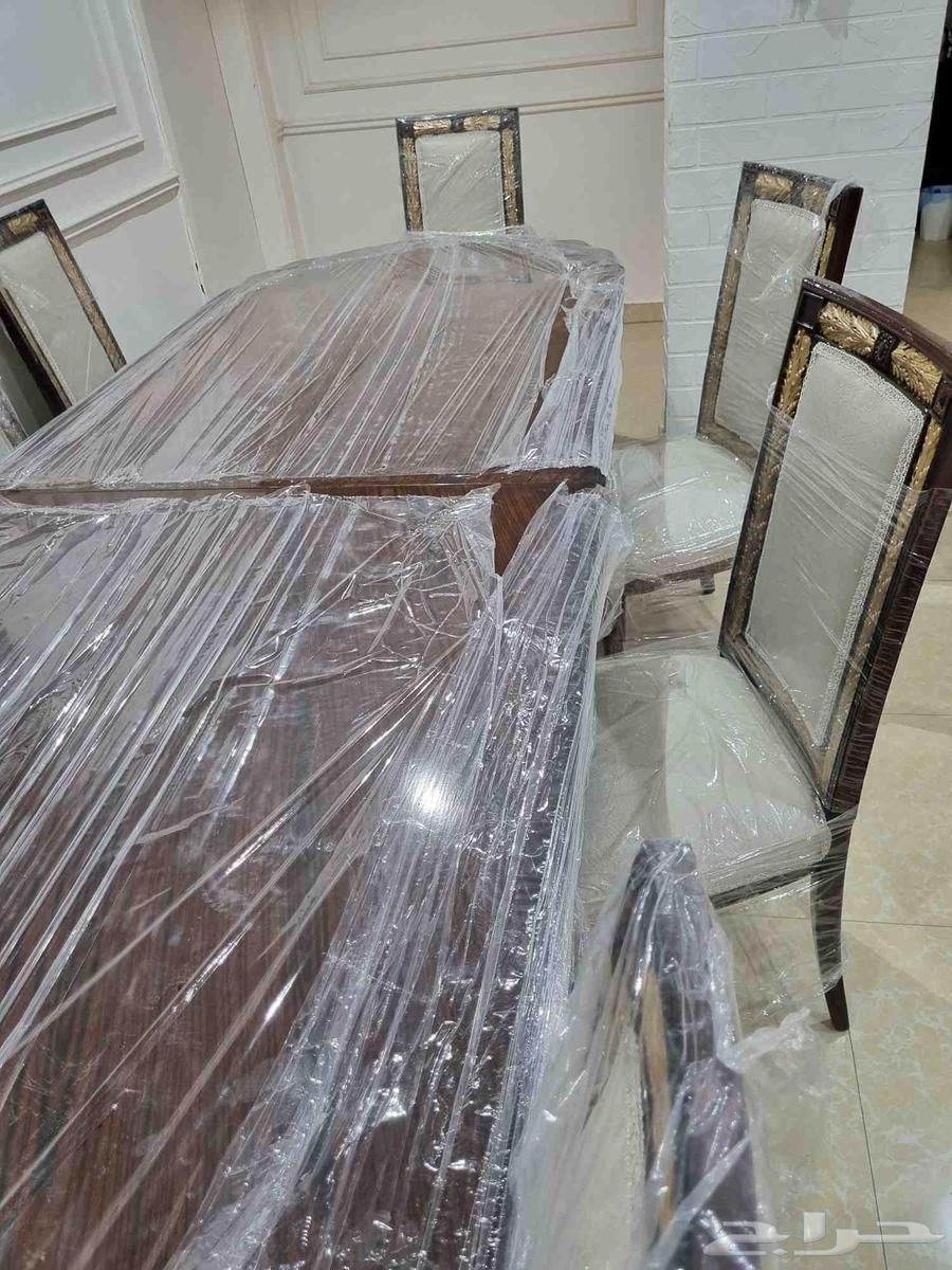 For sale used dining set with 9 chairs, table length 380 and width 12064461705150849111
