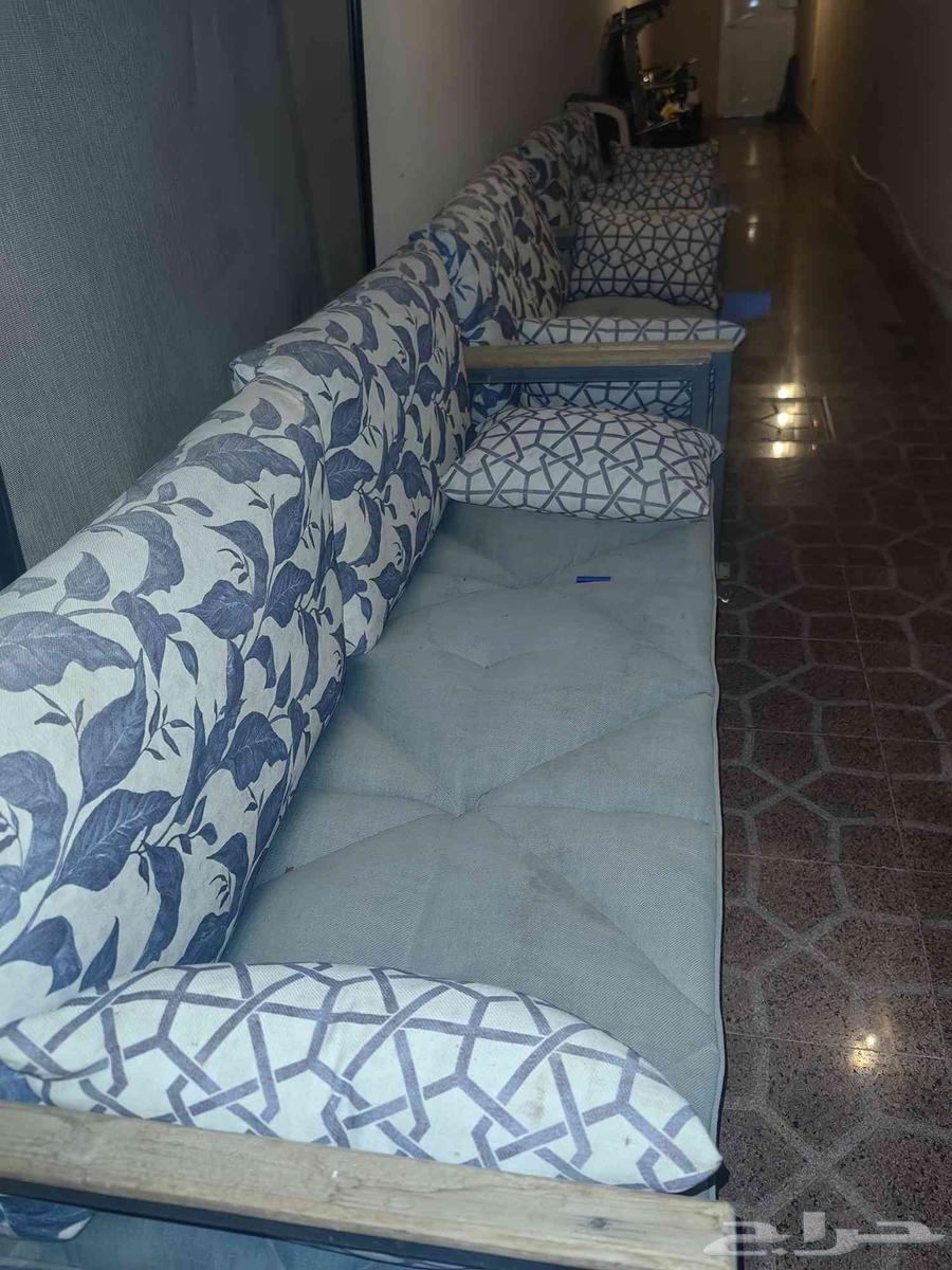 An outdoor set consisting of a large sofa, a medium sofa, and two single chairs64463531440769110