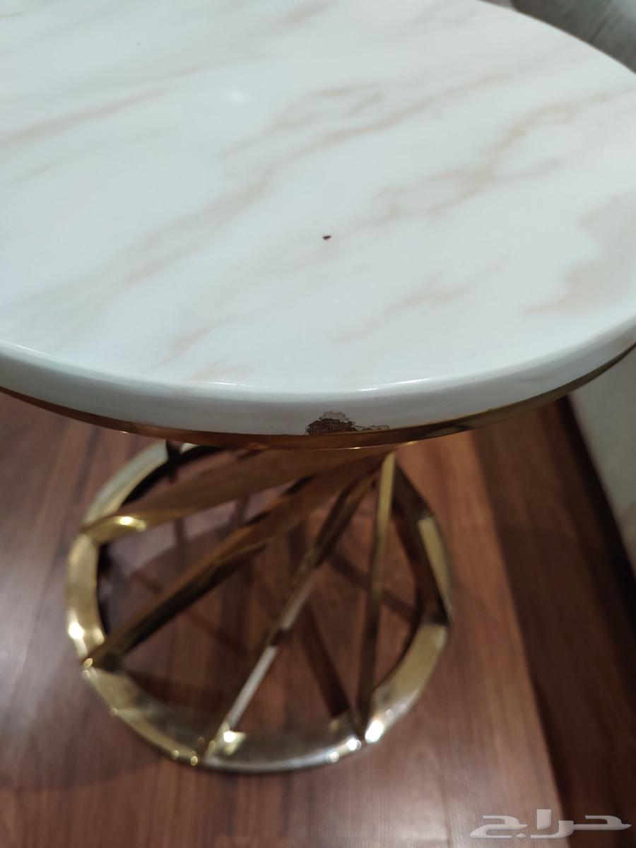 كنب و طاولات للبيع64462485906945112