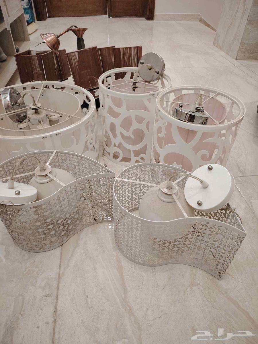 طاولات وكوالين ونجف صغير64422150704129111