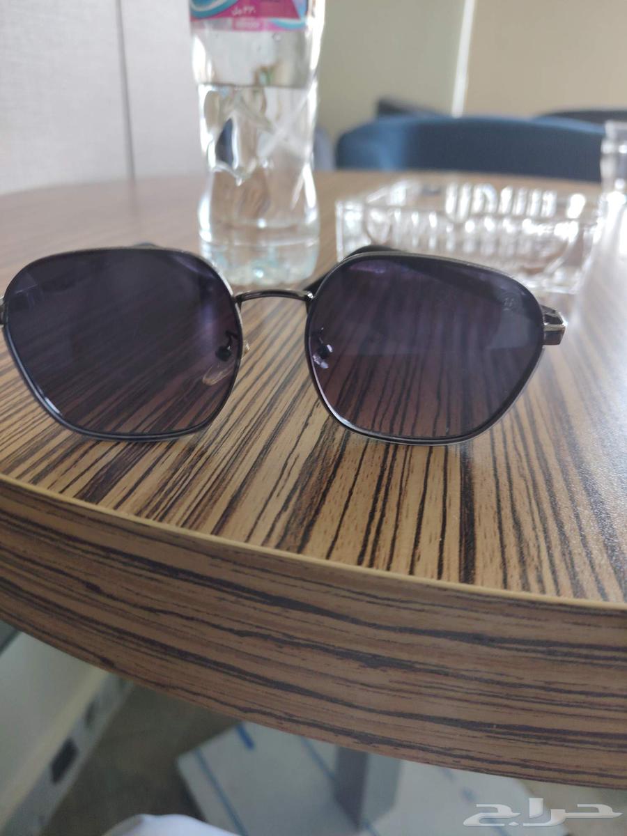 نظارة شمسيه اصليه للبيع بي 150 ريال64458659444738110