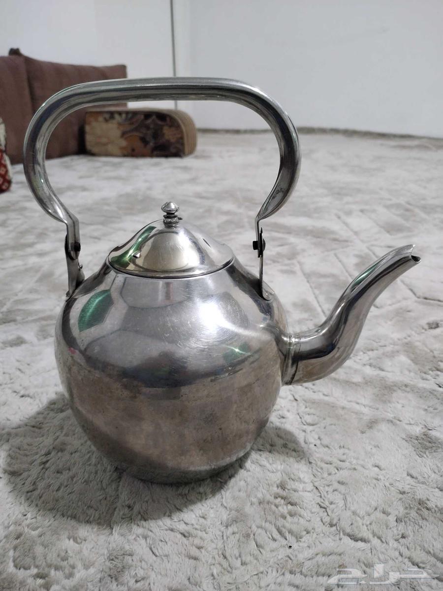 ابريق ياباني ابو جمل حجم لترين نظيف جدا السعر15064460024140419110