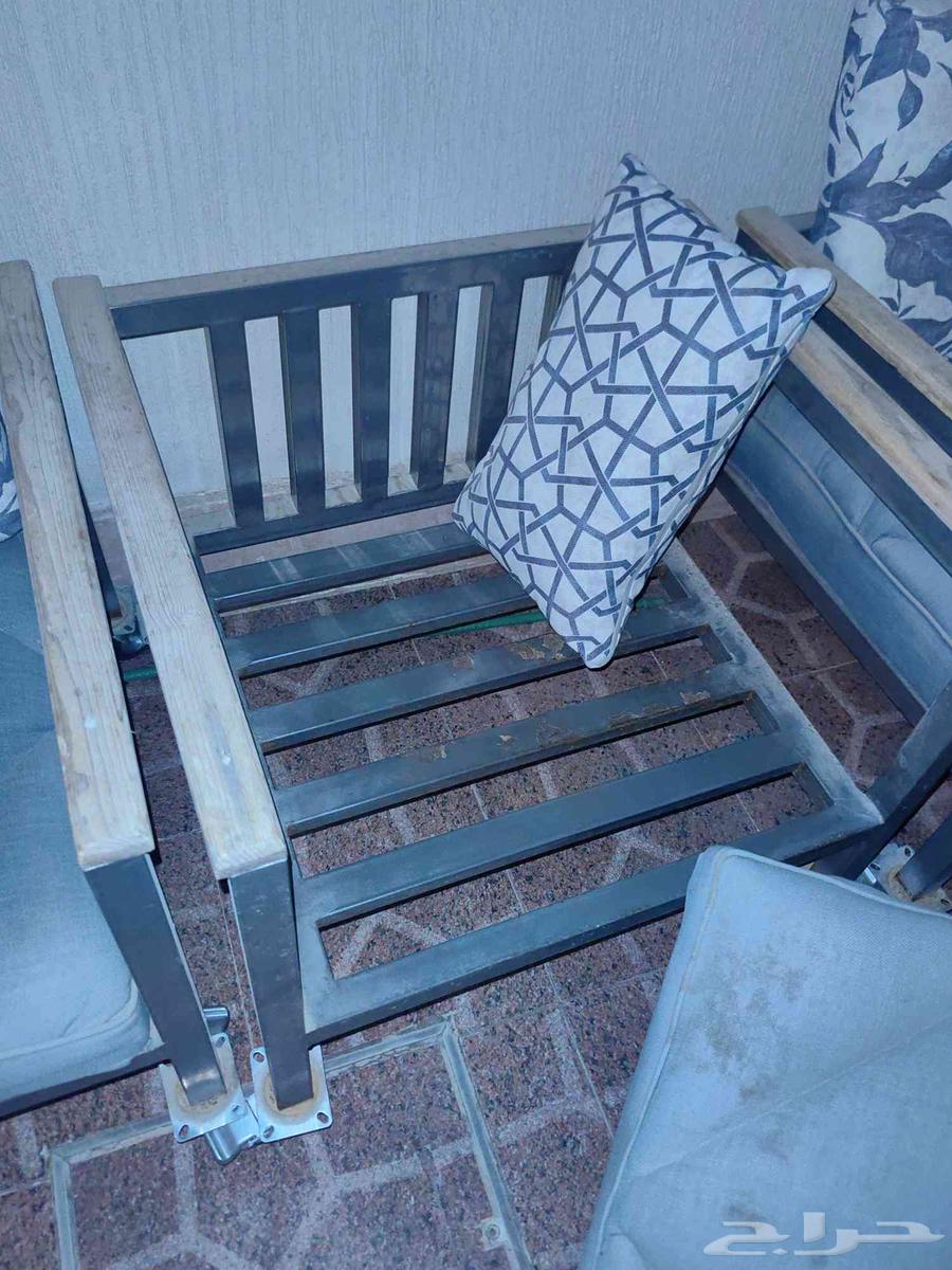 An outdoor set consisting of a large sofa, a medium sofa, and two single chairs64463531440769111