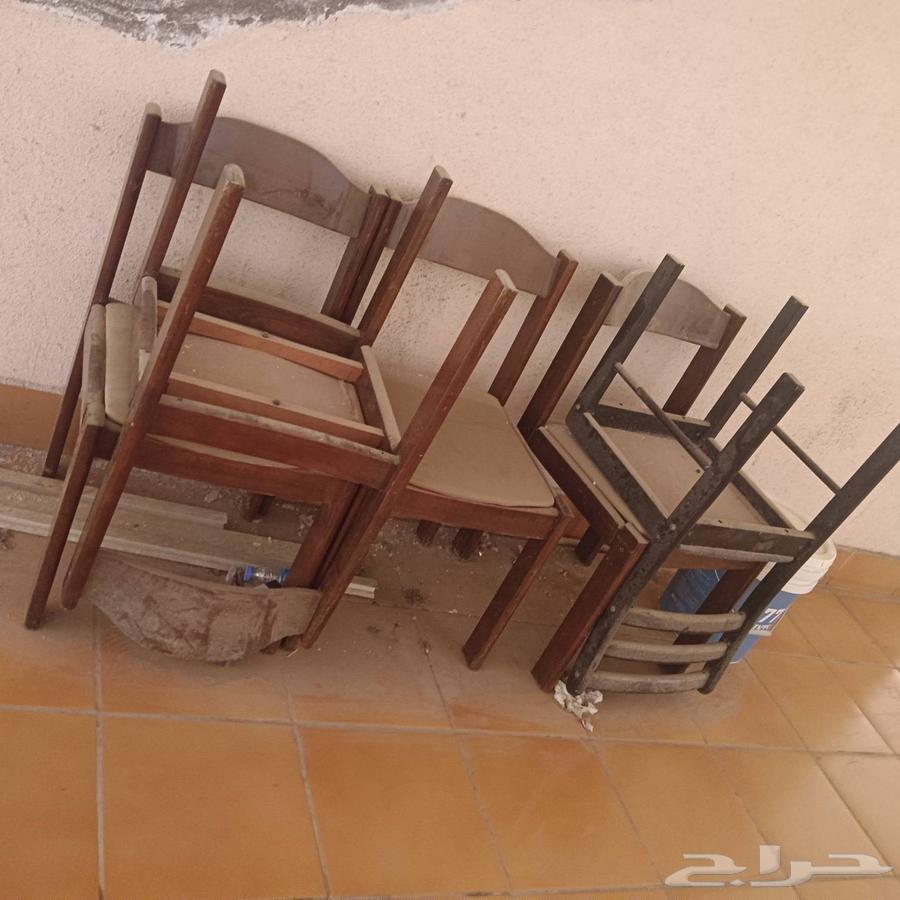 خمسه كراسي بحاله ممتازه للبيع فقط ب50ريال64459970207746110