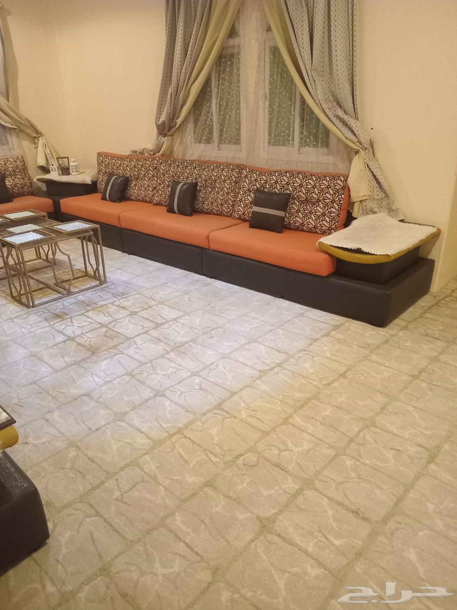 طقم كنب تركي نظيف جدا معا الستاير ابها المنسك64464167598209110