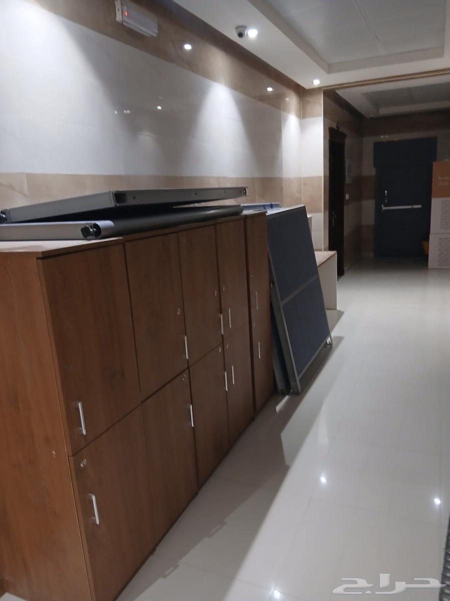 بارتشنات موظفين شركات مع دواليب البارتشن64463334020483111