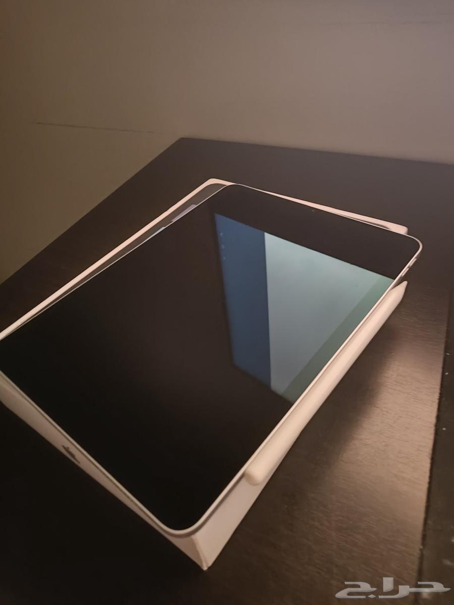 للبيع ايباد آير 4 باللون الرمادي ( 64 قيقا ) - مع قلم ابل64460229312513113