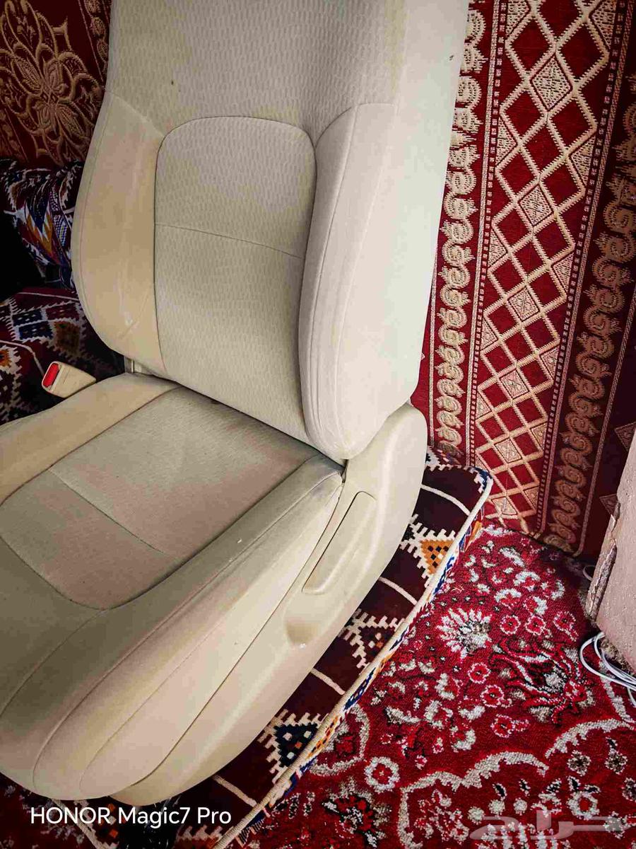 مقعد السائق لاندكروزر 2016 للبيع64460517142402111