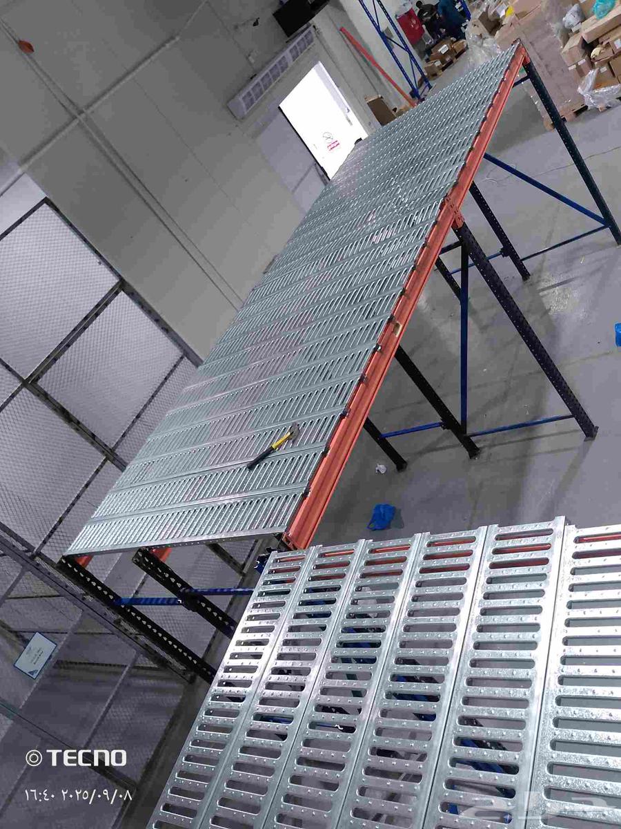 رفوف64460707584002110