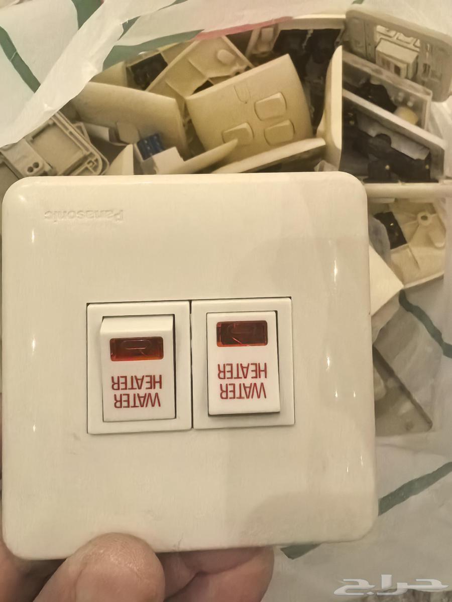 للبيع مواد كهرب وسباكه64457925856002110