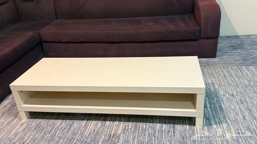 للبيع اثاث السعر 200 كنب  طاوله قابل تفاوض64459290238081112