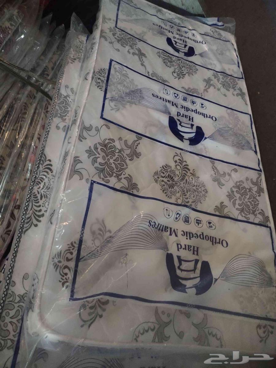 Iron beds with mattresses64457309470465114