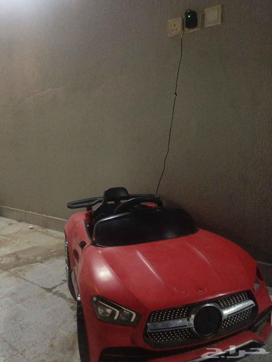 Chair with car game and its charger, asking 450, Al-Samal available for contact64463958769411111