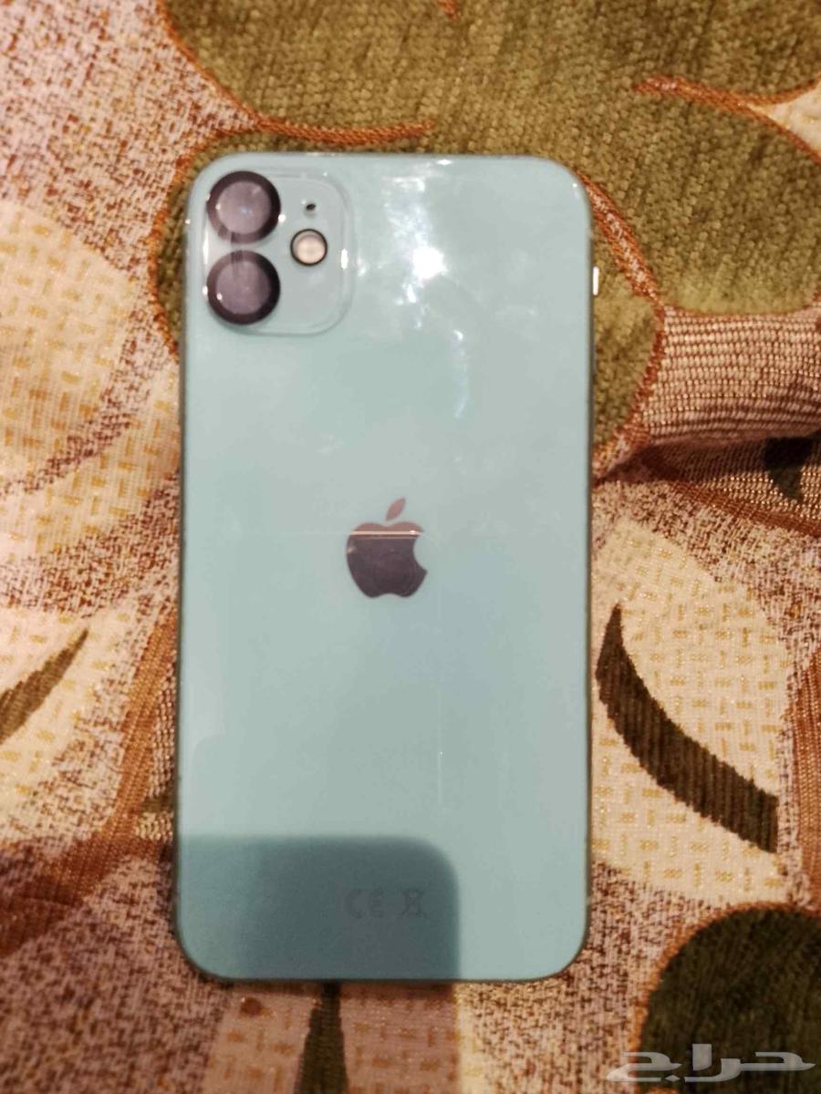 iPhone 1164463390352514110