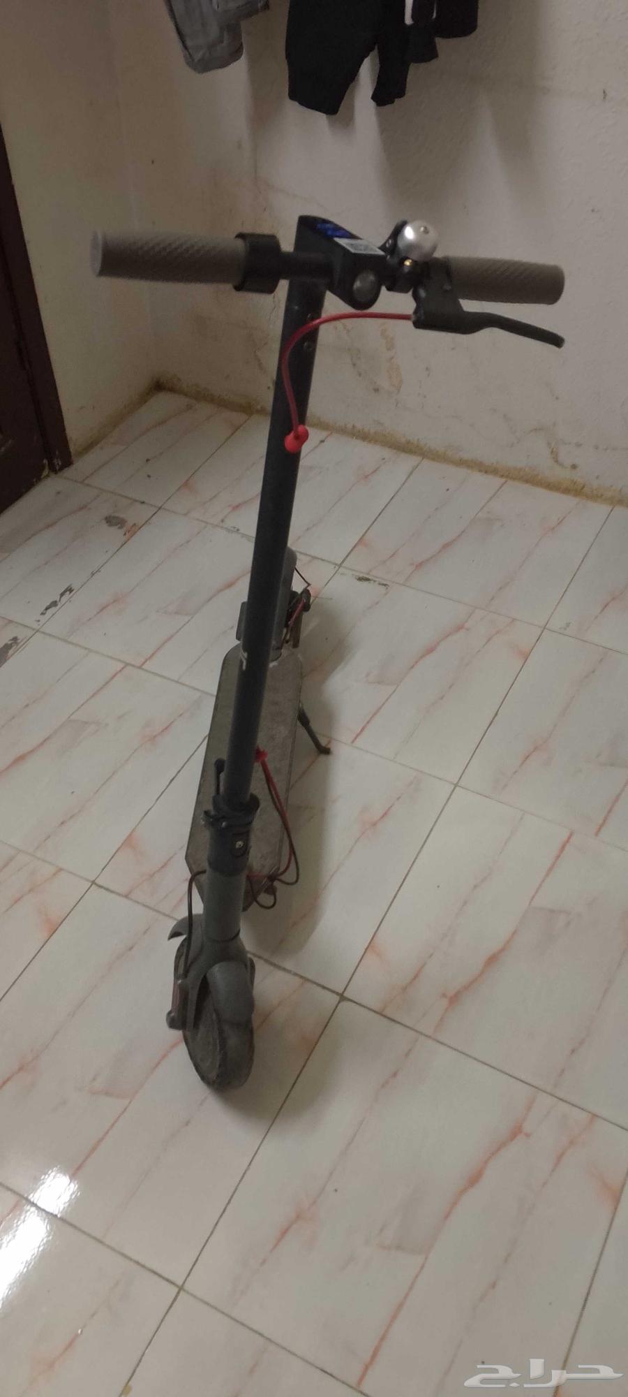 Scooter for sale, light use, needs fender replacement64464224317955111