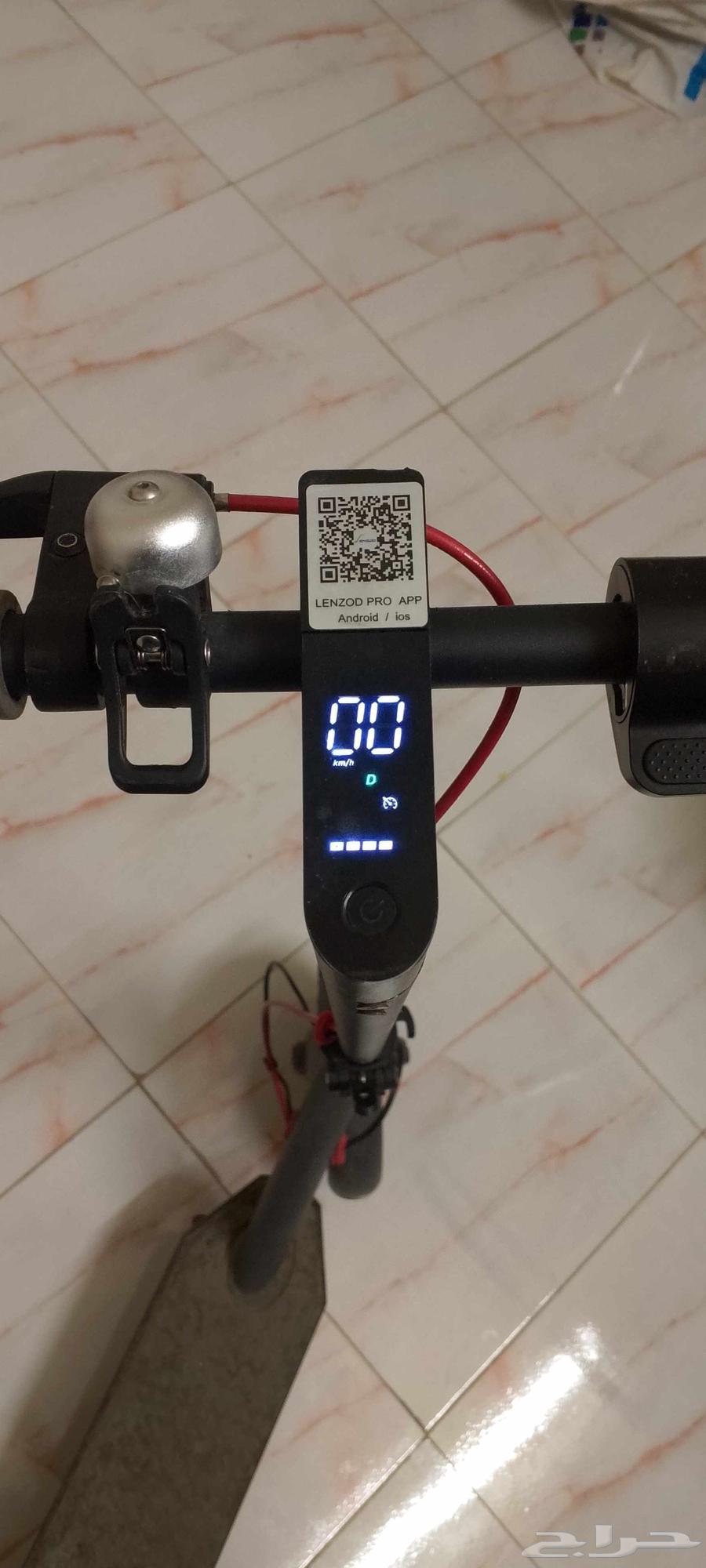 Scooter for sale, light use, needs fender replacement64464224317955110