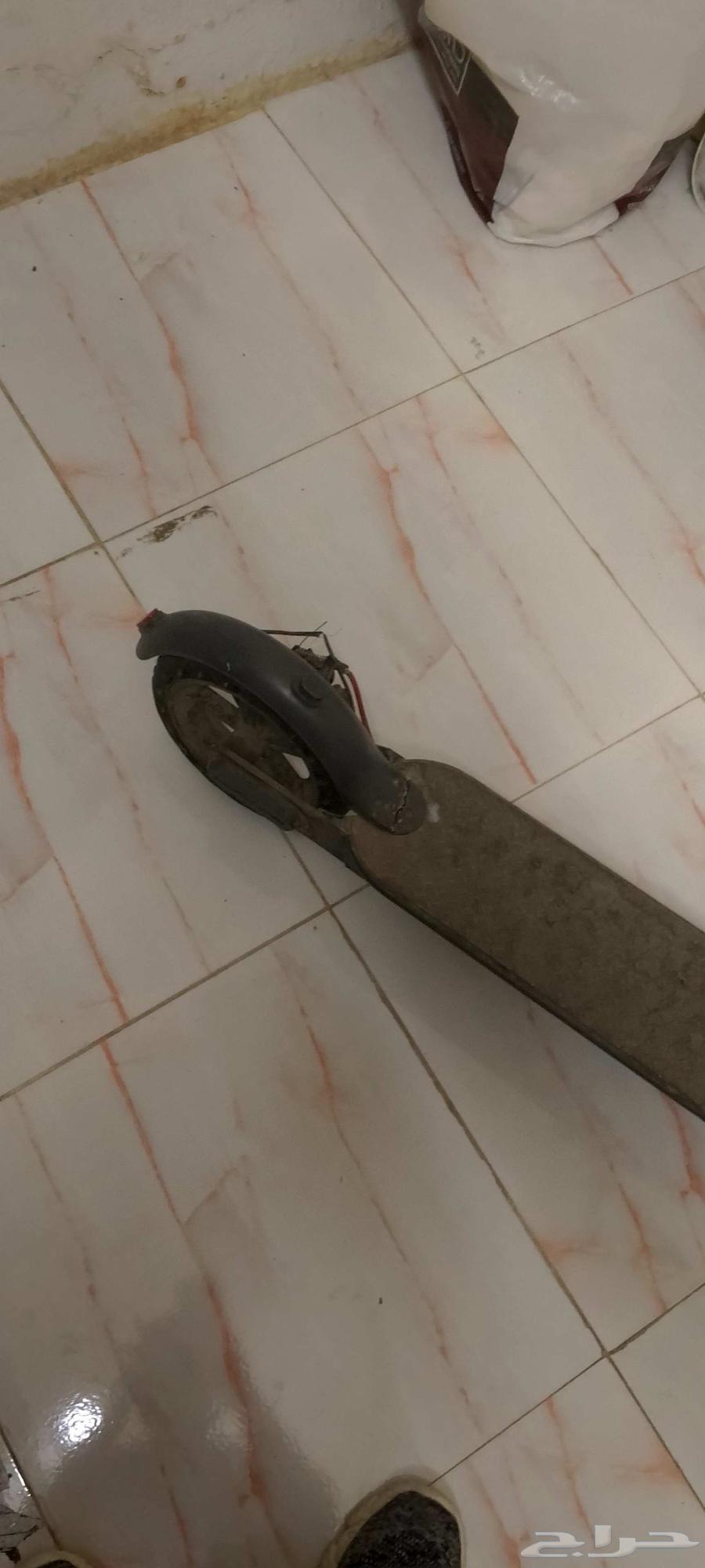 Scooter for sale, light use, needs fender replacement64464224317955112