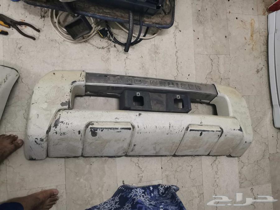 2 دعامة لاند كروزر للبيع... التواصل64463376224259110