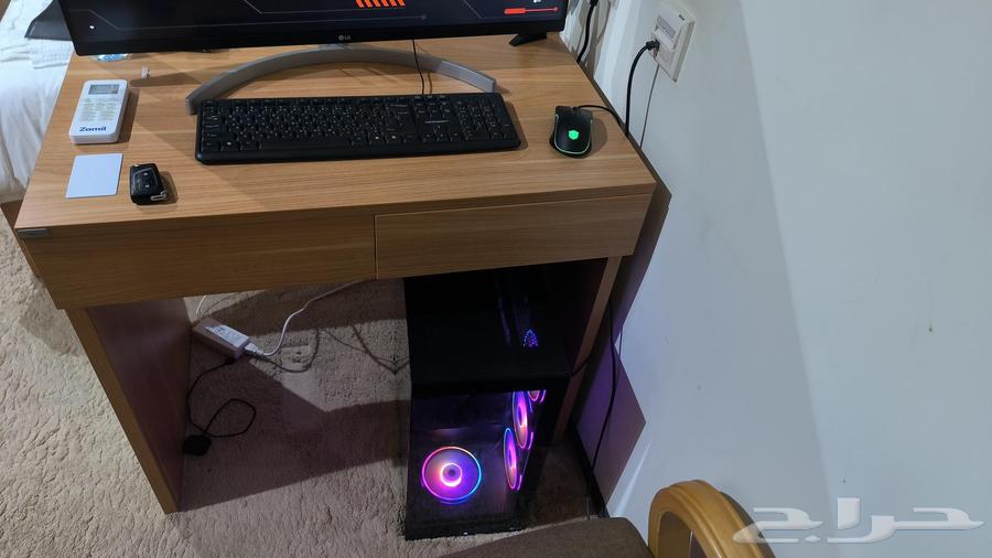 للبيع جهاز كمبيوتر قوى قيمنق (Gaming PC) مع شاشة LG 4K64464069583619111
