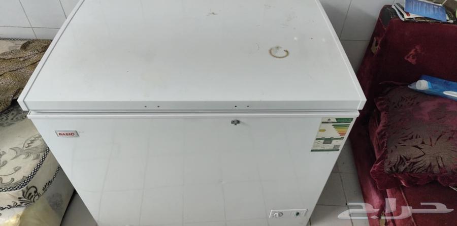 Medium-sized freezer used for 5 months64457282623491110