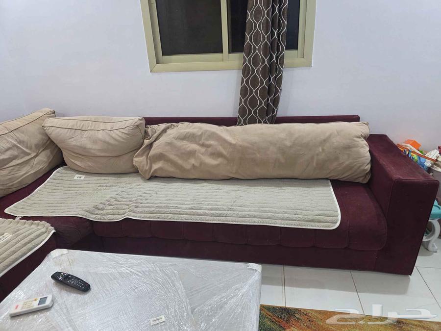 L-shaped corner in good condition for the sake of God64462760189827111