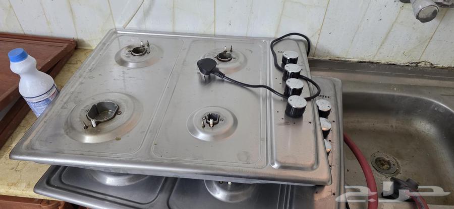 2 horizontal stoves, lightly used, excellent condition, gas cylinder64460051276545111