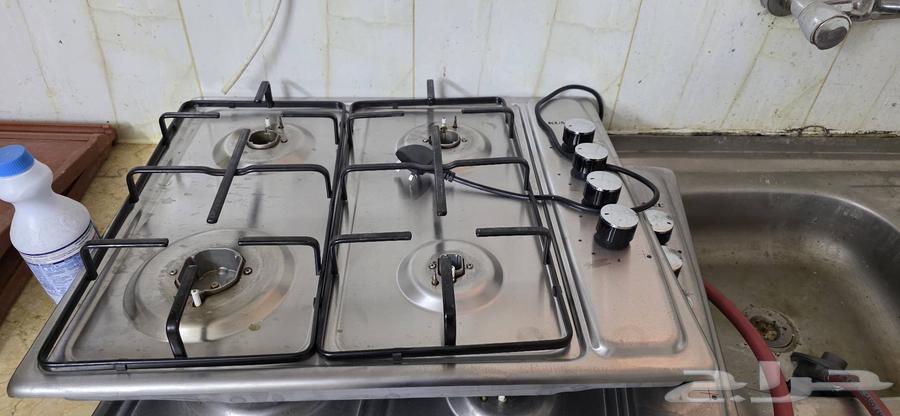 2 horizontal stoves, lightly used, excellent condition, gas cylinder64460051276545110