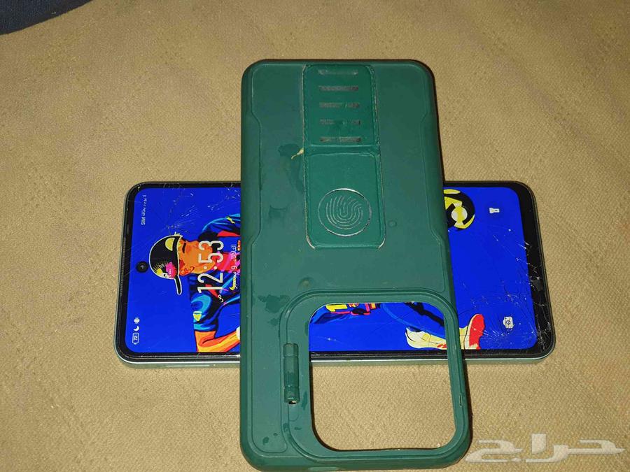 Infinix phone no problem, just a slight crack64457405491971110