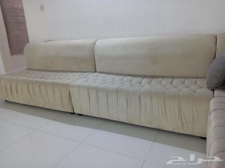 كنب مستعمل للبيع عيبه انه انا بحي تراب وهو لونه سكري64462212367617113