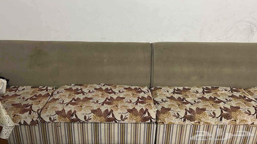 مجلس 4قطع وشاشه ممتازه 32وغرفه نوم وسجاد للبيع64462800805763111