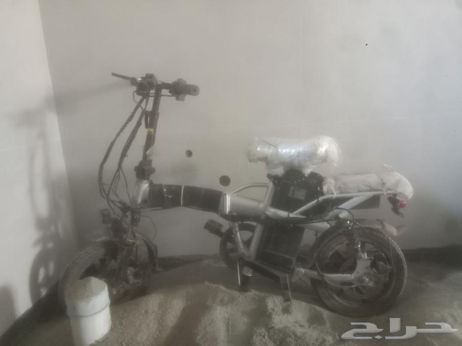 Clean, guaranteed 14-inch used scooter, free of any defects64458900672386110