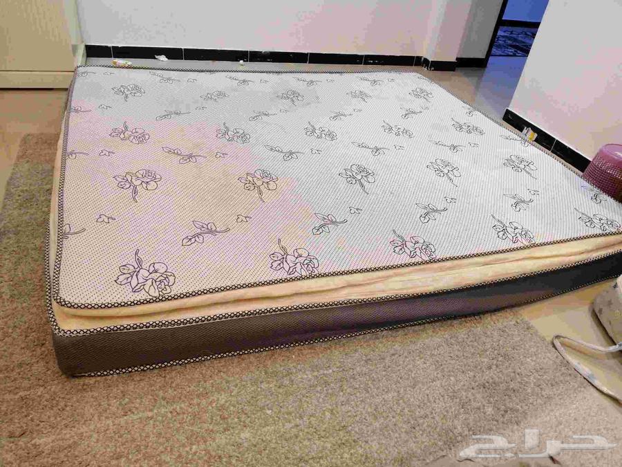 مرتبة مستعمله طول 180 ف 200 للبيع ب 100 ريال فقط64461296290561110