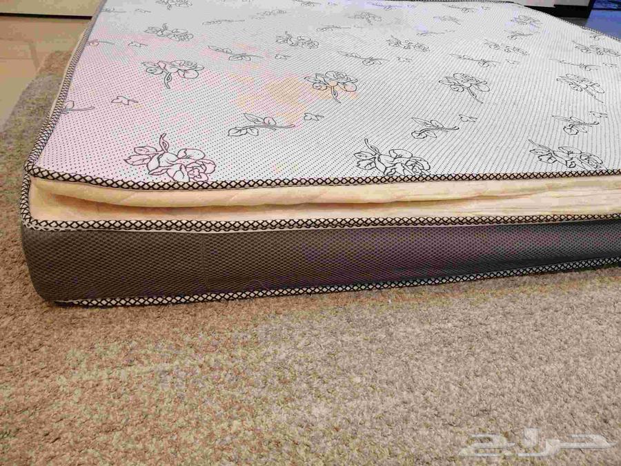 مرتبة مستعمله طول 180 ف 200 للبيع ب 100 ريال فقط64461296290561111