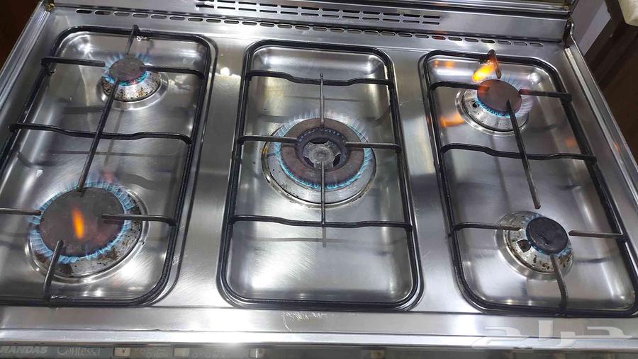 بوتجاز ارندس ايطالى شغال فوق وتحت تمام الباب يحتاج مفصلة64425151991811111