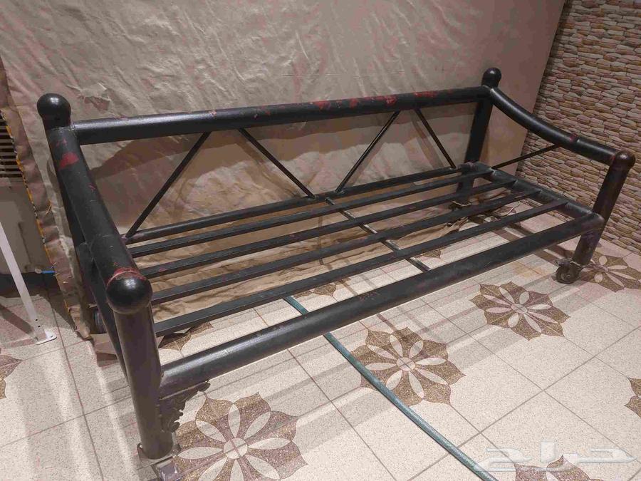 للبيع عدد 2 كرسي خارجي حديد64463319910787112