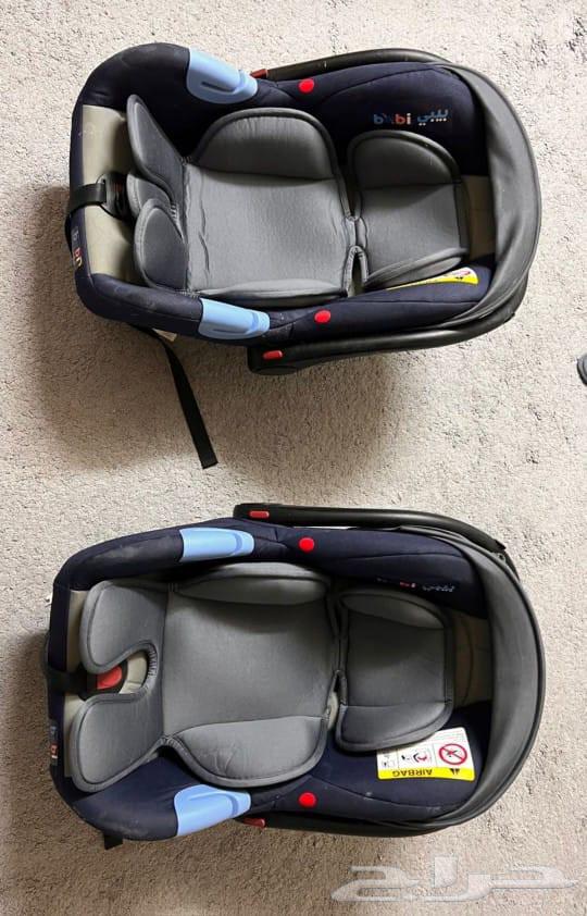 Clean and intact 2-in-1 children's bed, both for 300 SAR negotiable64457871149186112