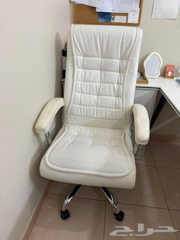 مكتب مكون من 5 قطع فخم ونظيف64460229339010113