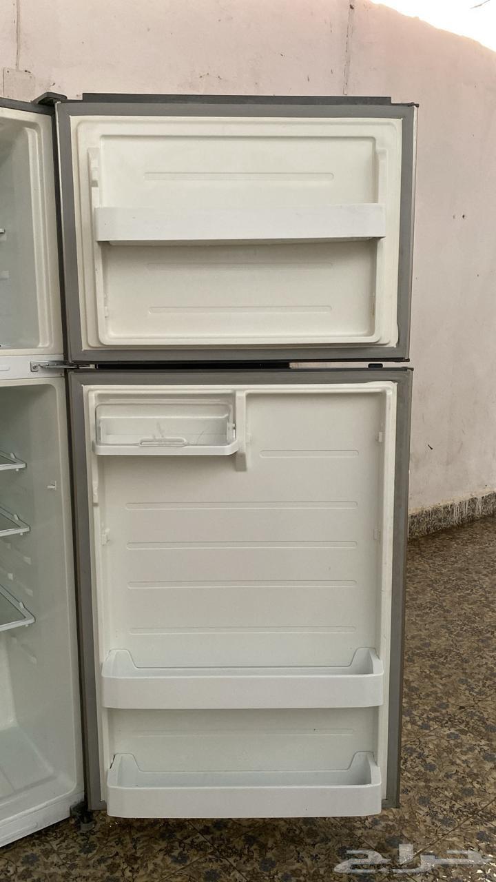 Clean used refrigerator64460693837314112