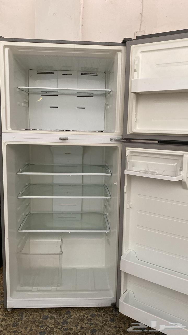 Clean used refrigerator64460693837314111